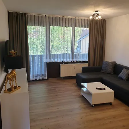 Voll Moebilierte Fehrienwohnung Neben Schoenklinik In